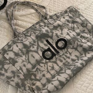 ALO Yoga Marble Pattern Tote Bag
